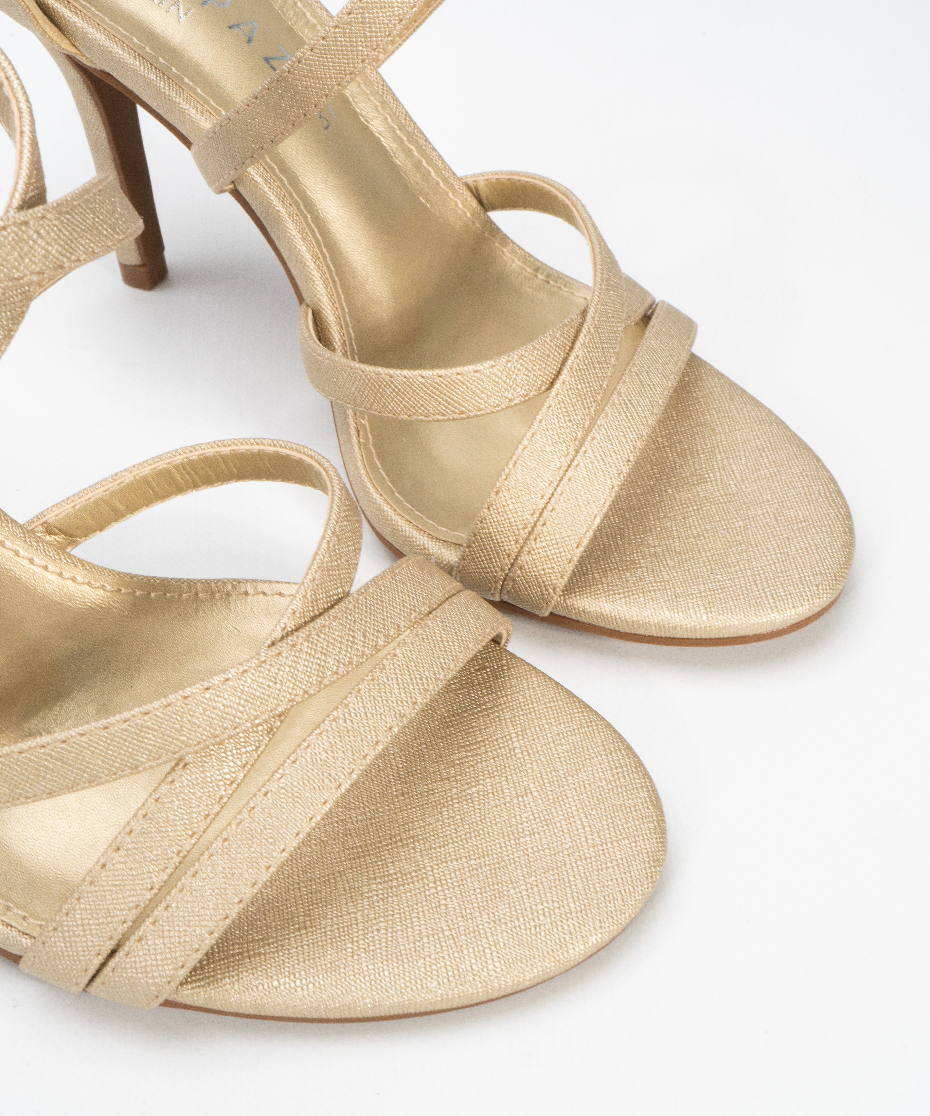Sandalias tacón fino textura image number null